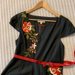 Anthropologie Size 6 Embroidered Dress